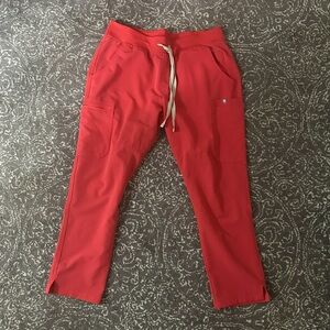 Figs scrub pant, red size LP
